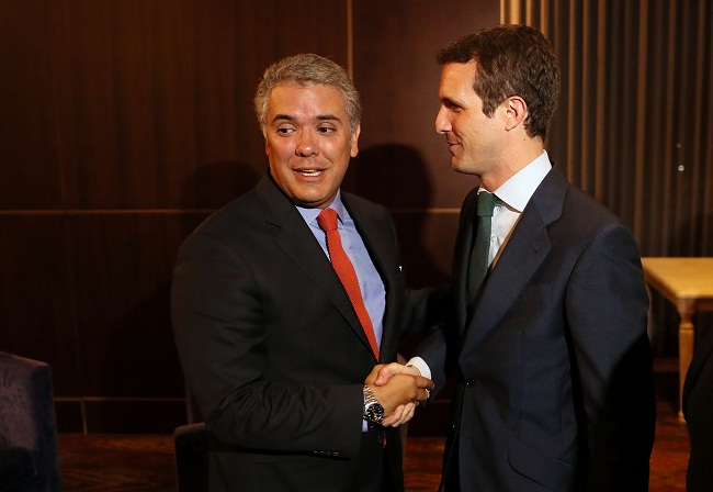 El presidente del Partido Popular español, Pablo Casado, se reúne con el presidente electo de Colombia, Iván Duque