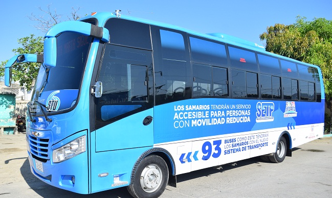 Entregan el primero de los 93 nuevos buses del Setp que circularán en Santa  Marta