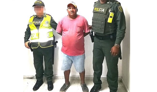  Esmely Hostia Márquez