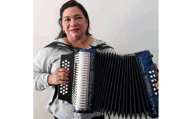 Maribel Cortina, acordeonera magdalenense