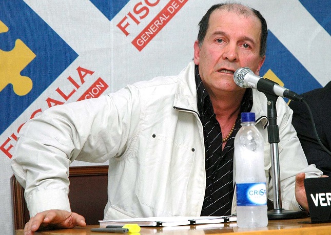 - Fotografía de archivo del 22 de marzo de 2007, del exjefe de las desmovilizadas Autodefensas Unidas de Colombia (AUC) Iván Roberto Duque Gaviria, alias "Ernesto Báez". EFE