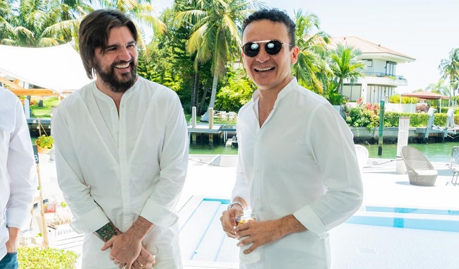 Juanes y Fonseca.