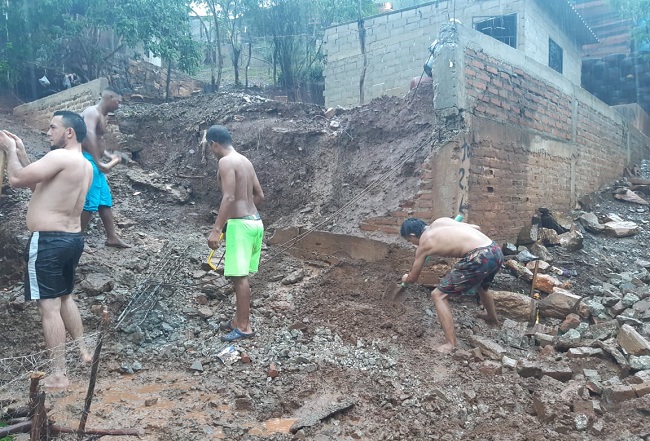 Deslizamiento en el barrio Divino Niño de Santa Marta. Foto: Gestión del Riesgo.
