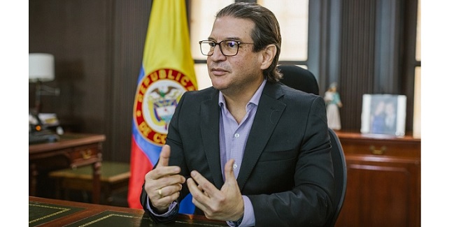 Rodolfo Zea Navarro, ministro de Agricultura.