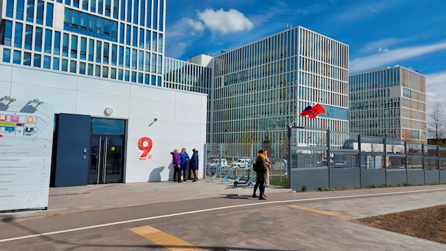 Vista exterior del hospital Nº 40 de Kommunarka, en las afueras de Moscú, que trata a enfermos de Covid-19. EFE