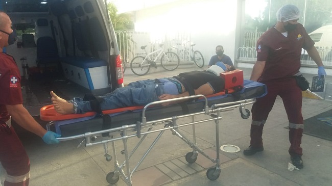 amir Sánchez Suescún resultó herido en accidente vial.