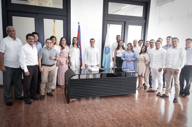 A principios de enero del 2020, el gobernador del Magdalena, Carlos Caicedo, posesionó su gabinete departamental.