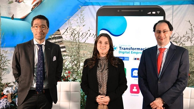 En la foto de izquierda a derecha: Ignacio Gaitán, presidente de iNNpulsa; Karen Abudinen, ministra TIC; y José Manuel Restrepo, ministro de Comercio.