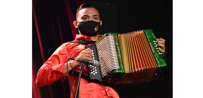 Fernando Alfredo Acuña Jaimes, primer acordeonero aficionado en presentarse al 53 Festival Vallenato.