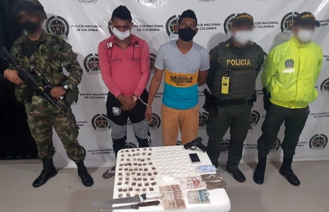 José Manuel Cerezo Garrido y Alexander Rodríguez Rojas, capturados por porte de estupefacientes.