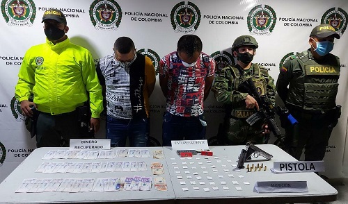 Freddy Enrique García, alias ‘Cabezón’ y Albenis José Bonet López, alias ‘El Viejo’ o ‘20-20’, fueron capturados en el municipio de Ciénaga.