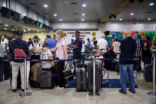 Aeropuerto Internacional Simón Bolívar, en Maiquetía (Venezuela). EFE/