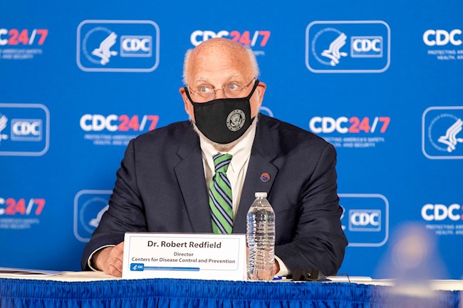 En la imagen, el director del CDC, Robert Redfield. EFE/