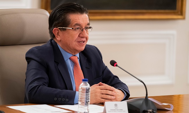 Ministro de Salud, Fernando Ruiz.