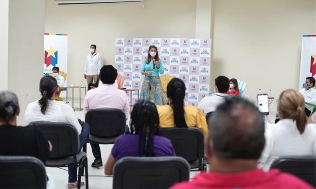 En una visita de trabajo a la capital de Córdoba, dio puntadas del programa de reactivación segura de trabajadores informales, que se pondrá en marcha en los próximos días, y que abrirá una ventana hacia la formalización.