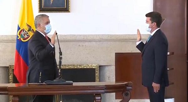 Posesión Diego Molano 