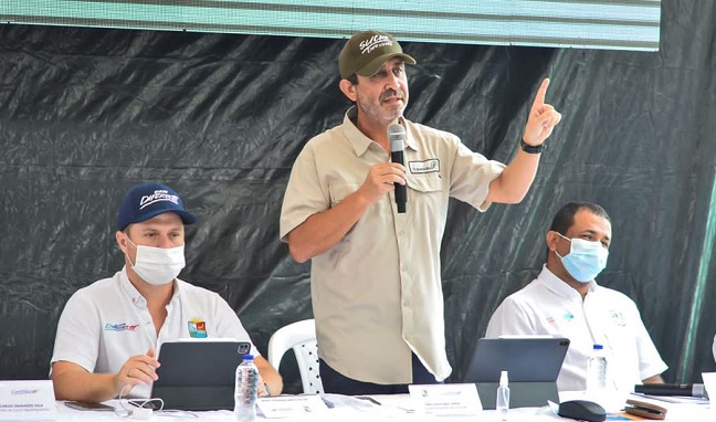 Superintendente nacional de Salud, Fabio Aristizábal Ángel. 