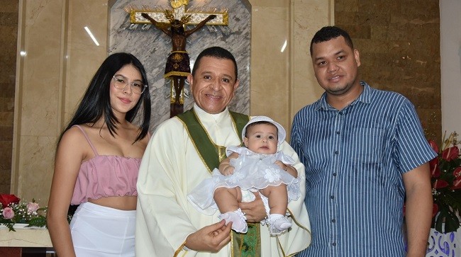 Brayan Fernández y Dayana Noriega padrinos de Abby Sofía Rosenstiehl Jiménez.