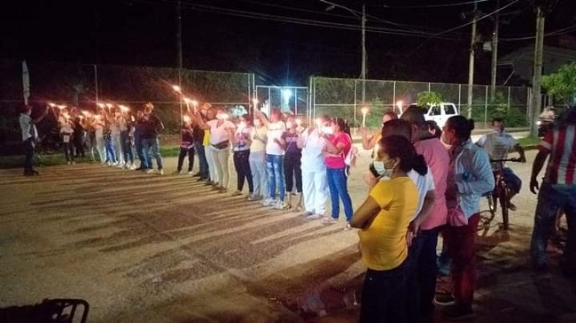 Los trabajadores convocaron a una marcha en la mañana de hoy para exigir una pronta solución a la falta de pagos.