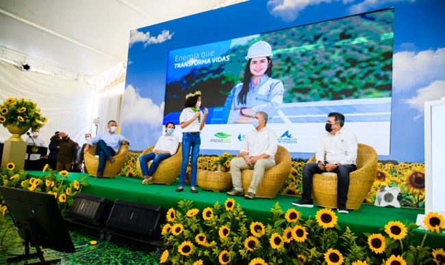 El Presidente Iván Duque indicó durante la inauguración del el Parque Solar Canal del Dique en Arjona, Bolívar que, el proyecto de la Transición Energética en Colombia es una realidad.