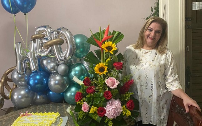 Con motivo de la celebración de su cumpleaños, Sonia Aún Dau, recibió las felicitaciones de sus amistades y familiares, especialmente de sus hijas Tatiana y Karina Palacio Aun y de su hermano, Rodolfo Aún Dau.
