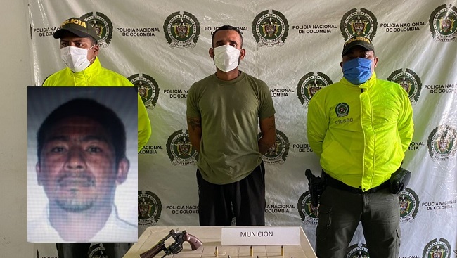 Julio César De La Hoz Pacheco, fue capturado por la Policía del departamento de Magdalena y el Gaula Militar.