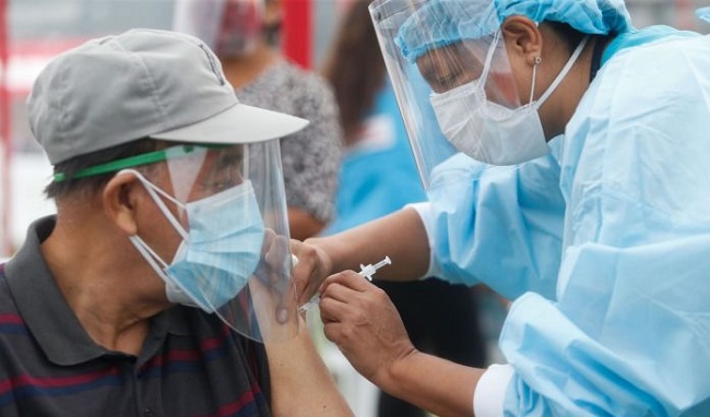 El mandatario reiteró su llamado a los colombianos a completar su esquema de vacunación.
