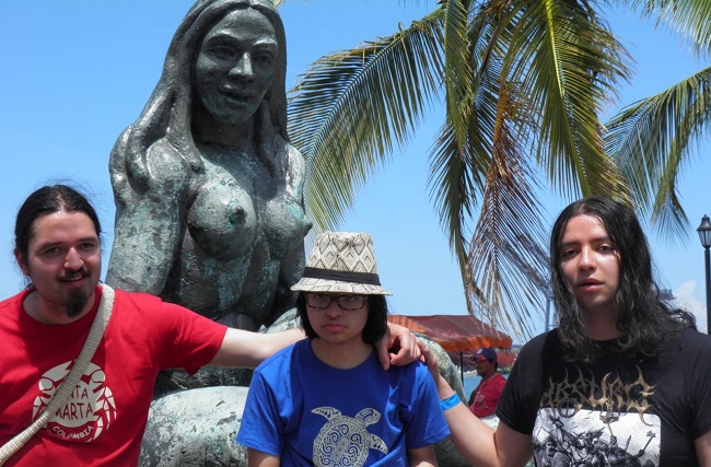 Hijos del autor de las obras. Perseo, Héctor Aquiles y Héctor Ulises Lombana López. Foto de Luz de Lombana.