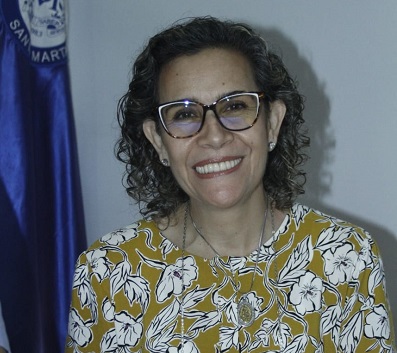 Adriana Ortiz, rectora del Colegio Bilingüe.