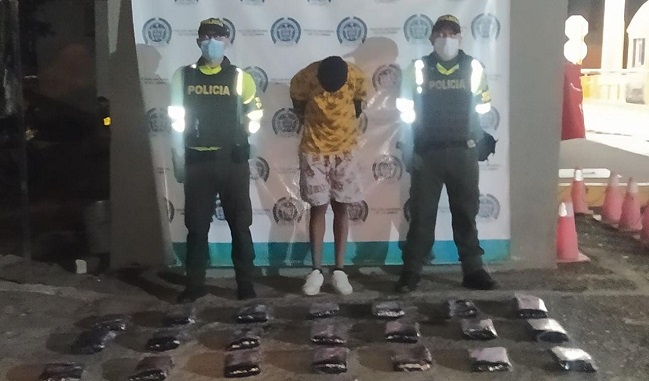 La diligencia policial fue adelantada en un puesto de control en la carretera Troncal del Caribe..