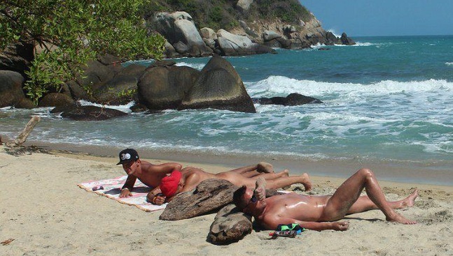 Boca del Saco, la playa nudista de Colombia