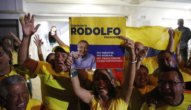 Simpatizantes del candidato presidencial Rodolfo Hernández se mostraron llenos de alegría tras los resultados de la jornada de elecciones a presidente.