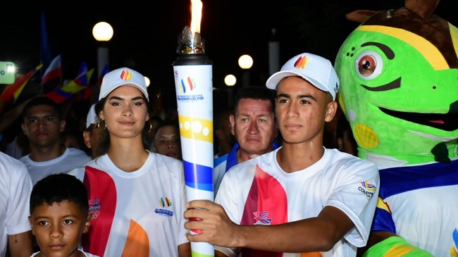 La llama del evento multideportivo hizo su arribo a la capital del Cesar.