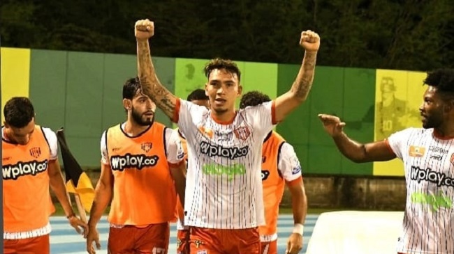 Ricardo Márquez celebra el gol que le dio el triunfo al Unión en condición de visitante ante Alianza Petrolera.