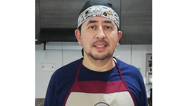 Hace dos años Edgar Robayo, aparte de la docencia, dedica su vida a la panadería, la cual se ha convertido en un gran emprendimiento.