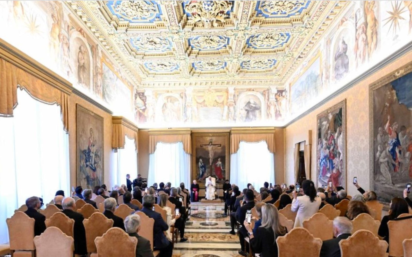 El Papa en la audiencia con el grupo de médicos de América Latina | Crédito: Vatican News