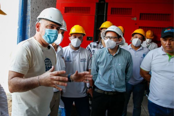 Carlos Pinedo Cuello, alcalde Santa Marta. Foto cortesía Alcaldía de Santa Marta. 