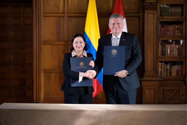 @CancilleriaCol