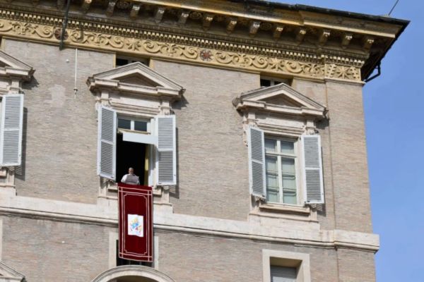 El Papa durante el Ángelus de este domingo | Crédito: Vatican Media