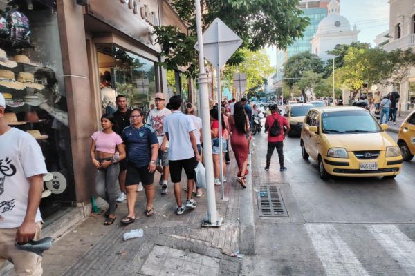 La ropa continúa encabezando la lista de productos más comprados durante esta época. Foto derechos reservados EL INFORMADOR 