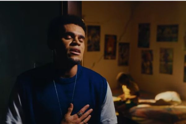 Foto Captura de videoclip musical - Luis Díaz Music 