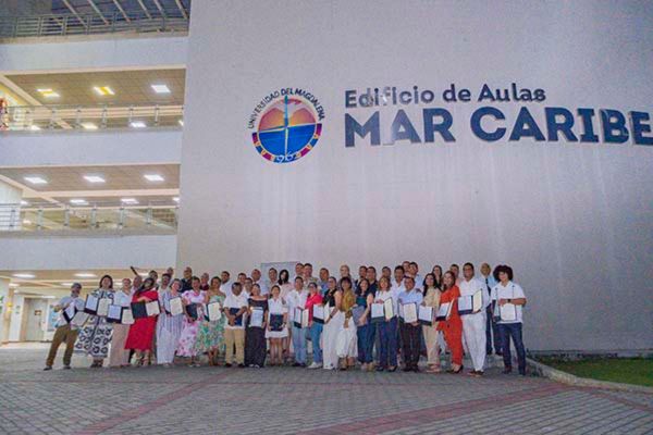 Los docentes fueron reconocidos por avanzar a las siguientes etapas como el ingreso a la carrera docente en las Categoría de Auxiliar y Asociado, y ascender en el Escalafón Docente en las categorías: Profesor Asistente, Asociado y Titular. Foto Unimagdalena 