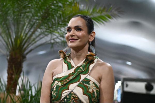  Fotografía de archivo del 17 de noviembre de 2025 que muestra a la ministra de Ambiente y Energía de Ecuador, Inés Manzano, posando durante una entrevista con EFE, en Belém (Brasil). EFE/ Andre Borges/ ARCHIVO