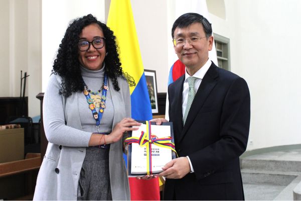 @CancilleriaCol