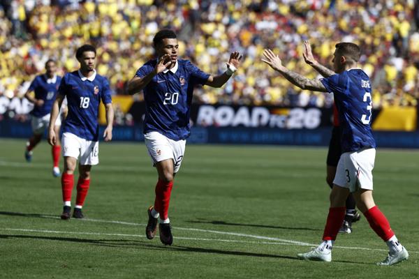El francés Desire Doue celebra el gol que puso el 0-1 en el marcador durante el partido amistoso de fútbol entre Colombia y Francia en Landover, Maryland, EE. UU., el 29 de marzo de 2026. (Fútbol, ​​Amistoso, Francia) EFE/EPA/WILL OLIVER