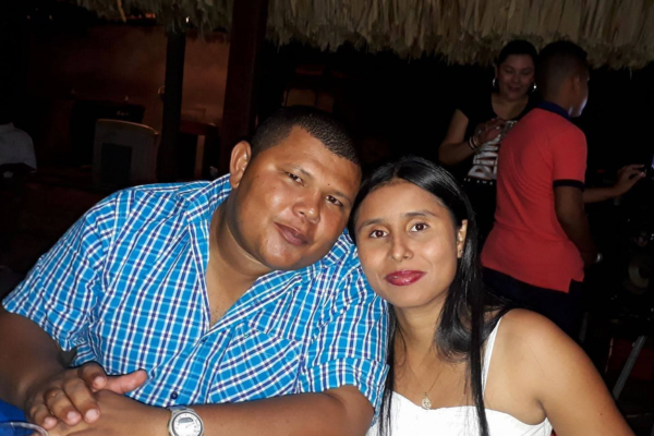 Adan Pezzano Ortega en compañía de su esposa Adriana Fontalvo Vides.