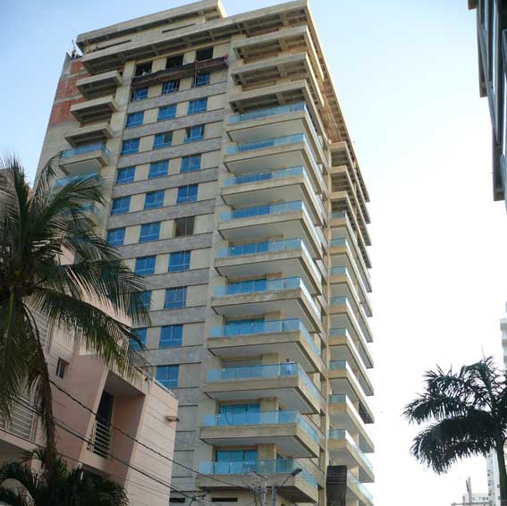 En las unidades residenciales, edificios, conjuntos o unidades residenciales, entre otros, existen zonas comunes, los cuales son áreas de uso común, como los pasillos, piscinas, parques, algunas paredes y escaleras entre otras.