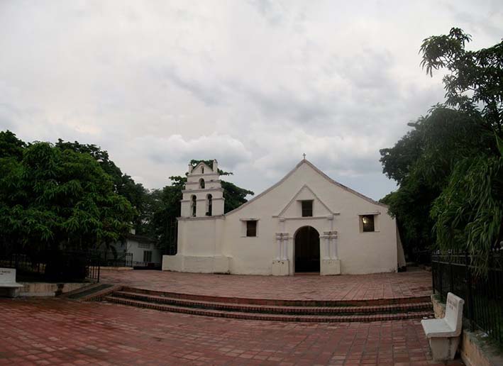 San Jerónimo Diag 36 Tr. 4 Mamatoco / 4334809 Lunes a viernes: 6:30 pm - Sábado: 6pm Domingo: 7 am, 10 am, 6pm Sacerdote:Dagoberto Rodríguez