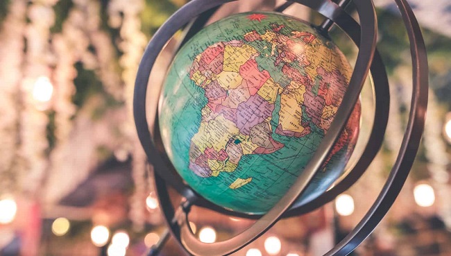 Los principales mercados económicos del mundo son expuestos en inglés.
