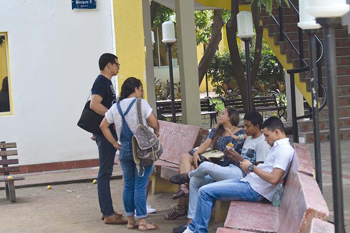Haciendo un postgrado se puede profundizar y adquirir más herramientas para esa área en que el profesional esté interesado y  ayuda a desarrollar habilidades  ya adquiridas.